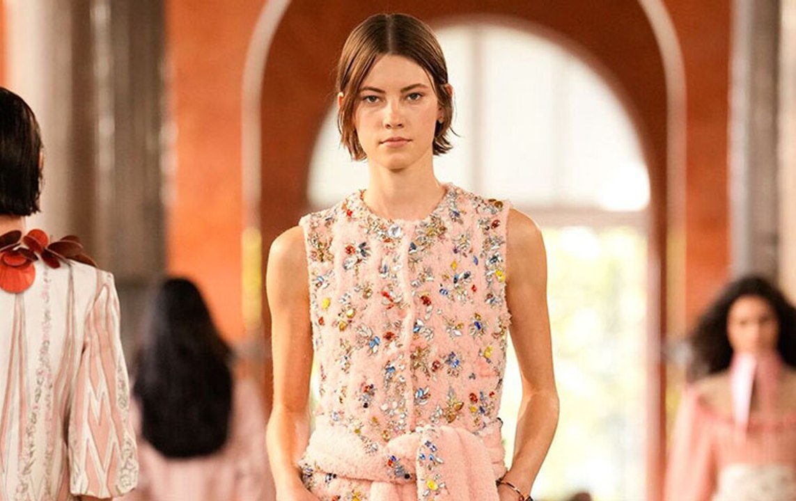 الأزياء تتحول إلى ملاذ في مجموعة Louis Vuitton صيف 2026