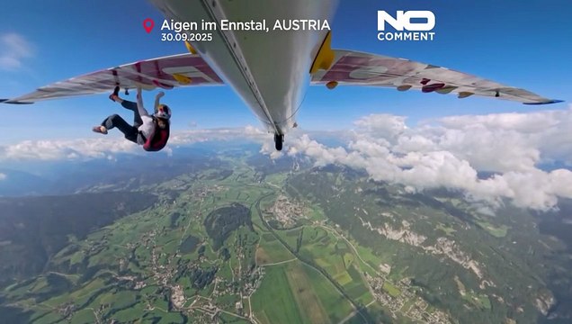 Slovenyalı dağcı Domen Skofic uçuş sırasında planör kanadını tırmanarak tarih yazdı