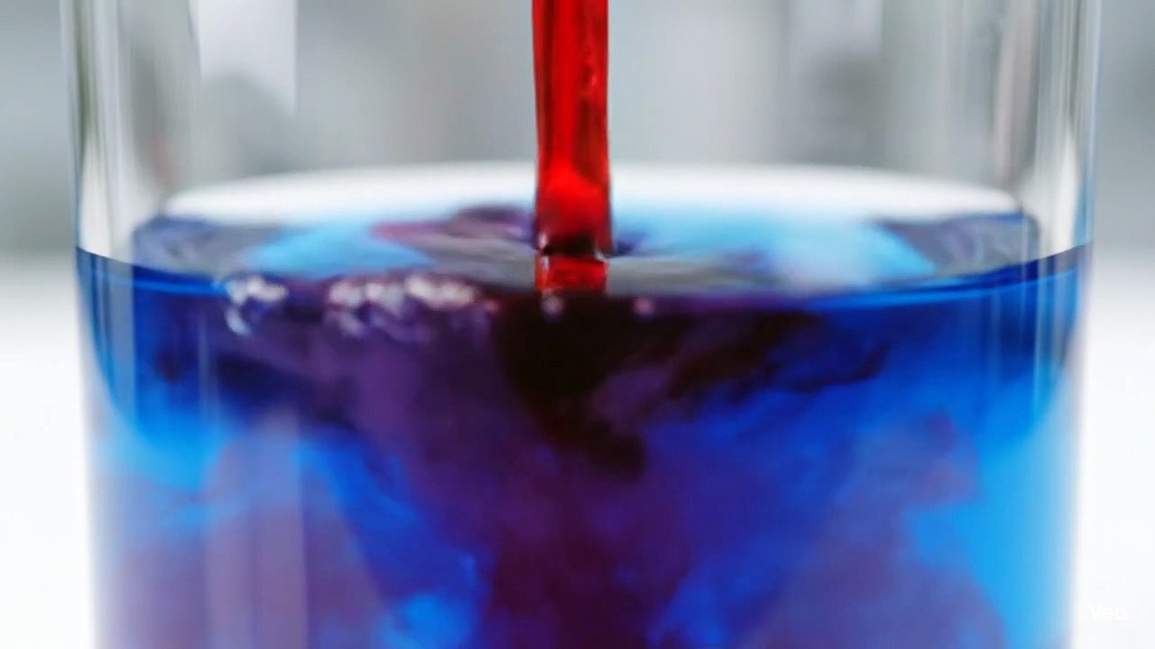 Disolución de líquidos generada con Veo 3 en Gemini
