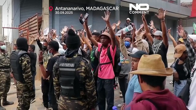 Milhares de pessoas exigem a demissão do presidente do Madagáscar