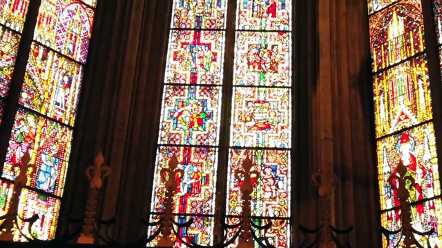 🔮 Voyance • Voyance Exceptionnelle avec Jésus : Des Messages Surprenants ! Bruno Voyant Médium Paris