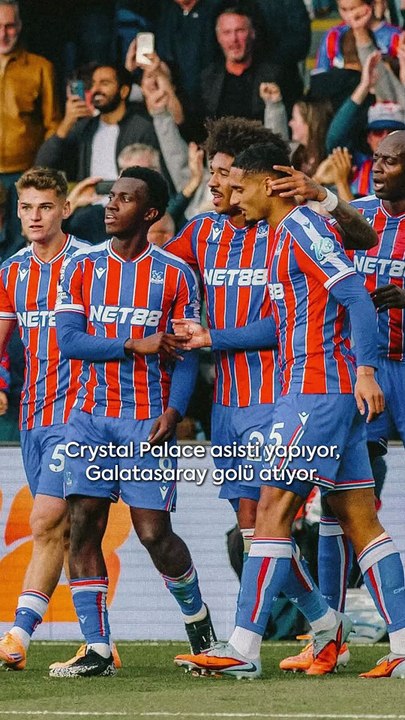 Crystal Palace asisti yapıyor, Galatasaray golü atıyor