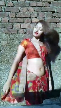 Beautiful Girl Dancing Gracefully | Stunning Dance Performance 2025