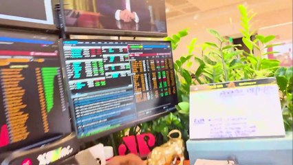 Mercado olha shutdown, política, dados e votação da isenção do IR | MINUTO TOURO DE OURO- 01/10/2025