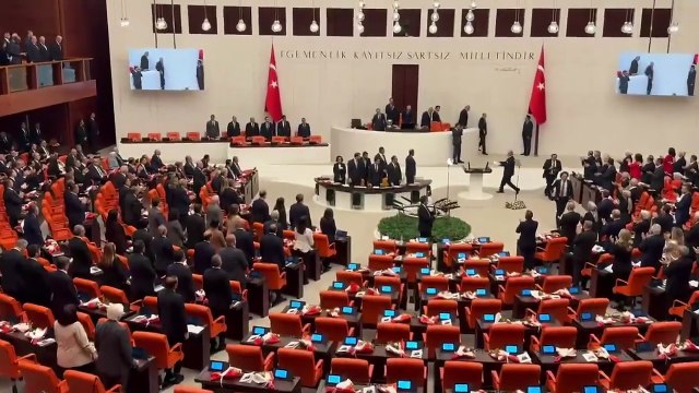 Meclis açıldı: DEM Parti bu yıl Erdoğan'ı ayakta karşıladı