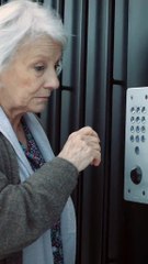 Mamie a encore tout oublié...🤯