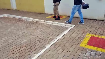 Adolescente sem CNH é flagrado com drogas em moto irregular na Região do Ciro Nardi