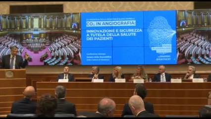Salute: CO2 al posto dello iodio, meno rischi in angiografia