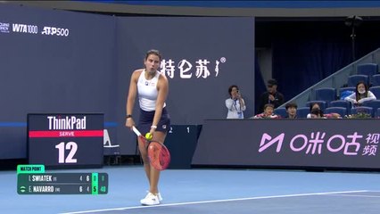 Pékin - Navarro fait tomber Swiatek