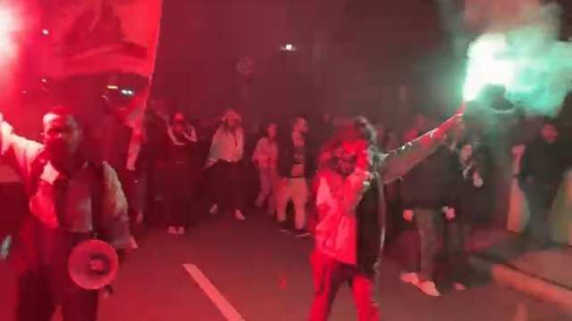 Le immagini della manifestazione di Bologna per la Flotilla: il corteo blocca i viali