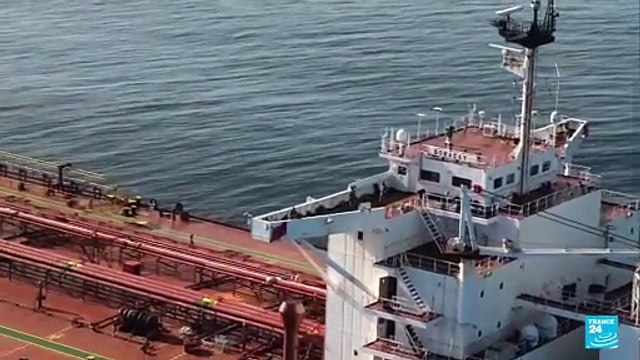 Francia investiga petrolero de flota fantasma rusa