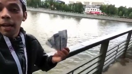 شاهد ماذا قال أحدى المواطنين السعوديين إلى الجمهور الذي قرر السفر إلى روسيا من اجل كأس العالم