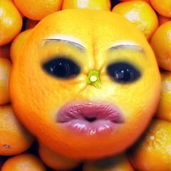 فيديو غريب.. سهير رمزي مُتنكِّرة في برتقالة!