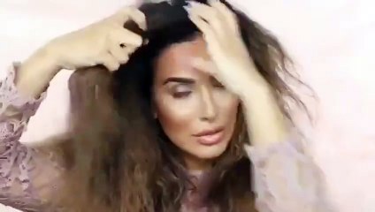 بالفيديو: هكذا تخلّصت هدى قطّان من معاناة تمليس شعرها
