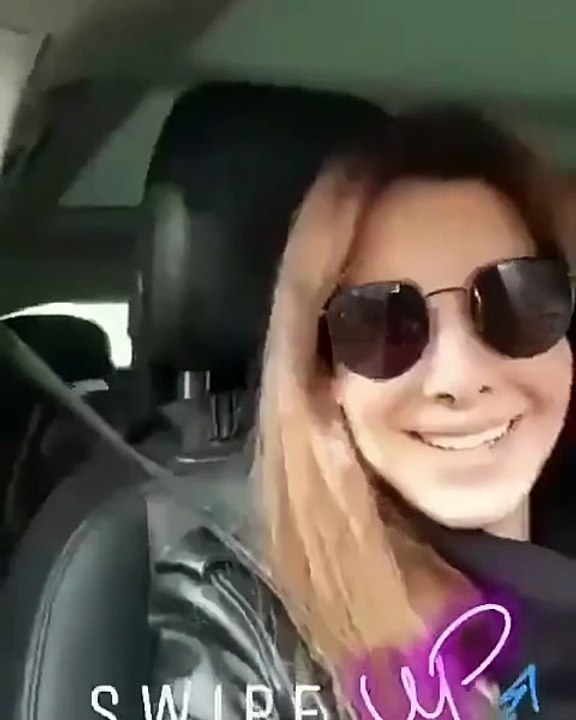شاهدي ابنة نانسي عجرم تُفاجِئها على الهواء مباش...