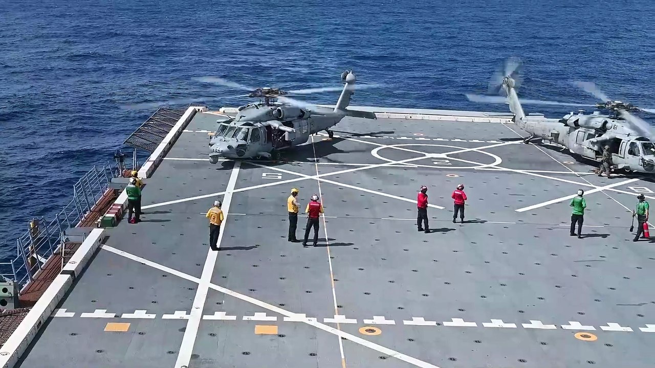 USS Arlington (LPD 24) conducts flight deck operations in support of SINKEX during **UNITAS 2025**, showcasing U.S. Navy amphibious readiness alongside multinational partners. 🚁⚓🇺🇸