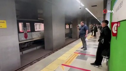 İstanbul'da metroda yangın: İstasyon kapatıldı, yolcular tahliye edildi
