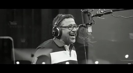 تامر حسني يكشف عن كواليس "أنت معايا"