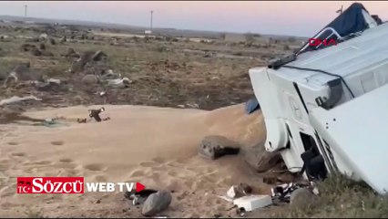 Cizre’de buğday yüklü TIR devrildi: 2 yaralı