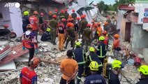 Filippine, soccorso in azione dopo il terremoto di magnitudo 6,9