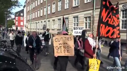 Copenaghen, protesta pro-Pal durante il summit Ue sulla difesa