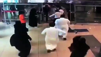 مول الأندلس بالسعودية يؤكد وقوع حادث لطفل بالمول ووفاته بعد نفيه ذلك !