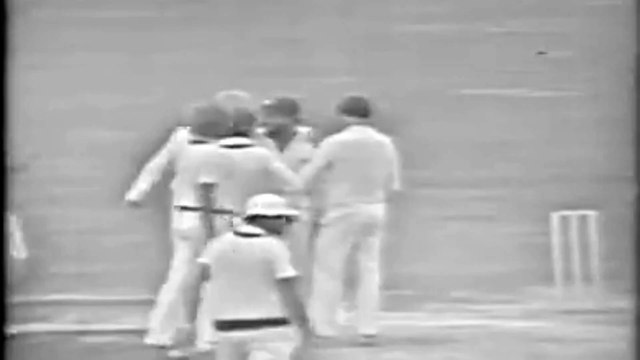 Iqbal Qasim 5 off 21 Balls 24 Mins 1 Four vs Pakistan in 3rd Test Lahore March 1980