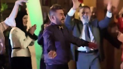 نادين نجيم تُوقِع عابد فهد في "طريق"