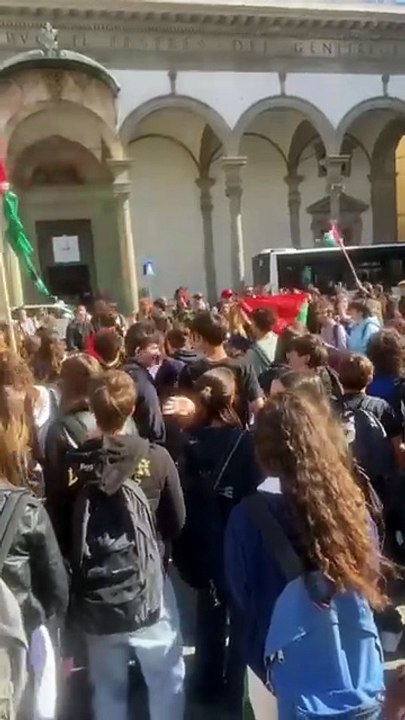 Firenze, studenti in corteo in centro per la Palestina