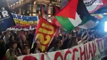 Flotilla, il corteo spontaneo si riversa nel centro di Milano