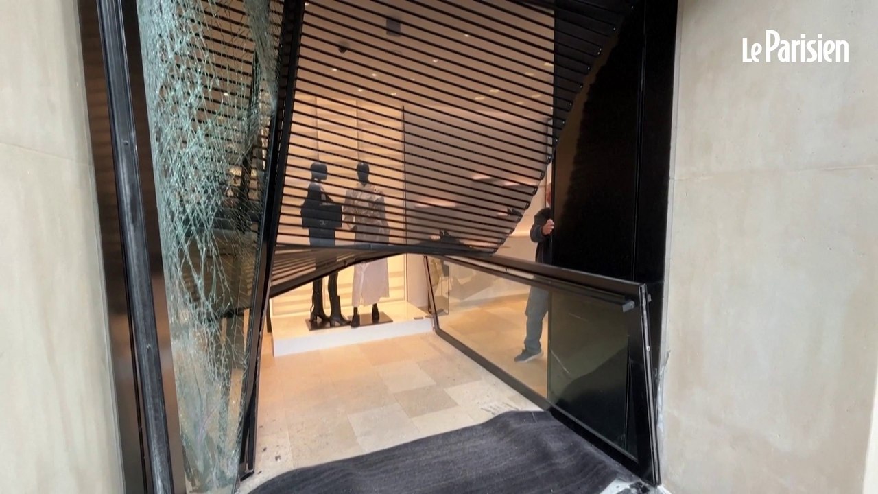 Paris : un magasin Chanel braqué à la voiture-bélier, de nombreux sacs dérobés