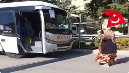 Yolu kesip, Sumud filosuna saldırıyı protesto etti