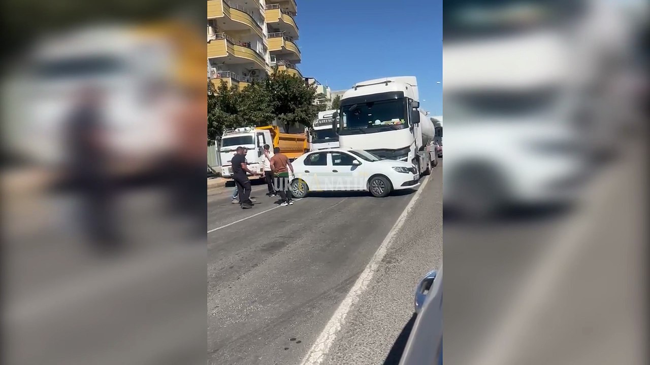 Şanlıurfa Hilvan’da Tır ile Otomobil Çarpıştı