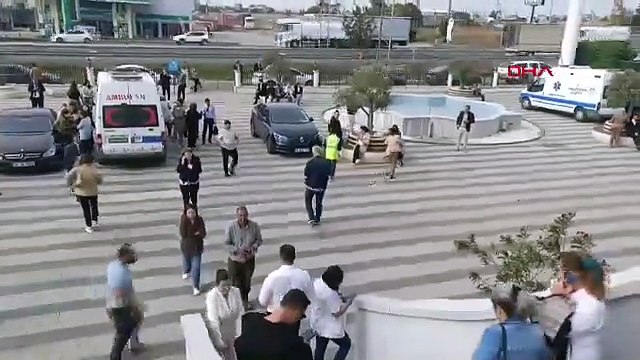 Marmara Denizi'nde 5.0 büyüklüğünde deprem! İstanbul fena sallandı