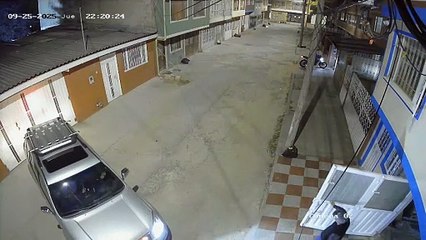VIDEO | Momentos de pánico durante intento de robo en Bogotá: gritos e hijos de por medio