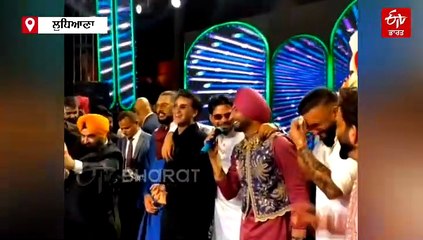 ਕ੍ਰਿਕਟਰ ਦੀ ਭੈਣ ਕੋਮਲ ਦਾ ਹੋਇਆ ਸ਼ਗਨ ਸਮਾਗਮ, ਕ੍ਰਿਕਟਰਾਂ ਅਤੇ ਹੋਰ ਕਈ ਹਸਤੀਆਂ ਨੇ ਜੰਮ ਕੇ ਪਾਇਆ ਭੰਗੜਾ