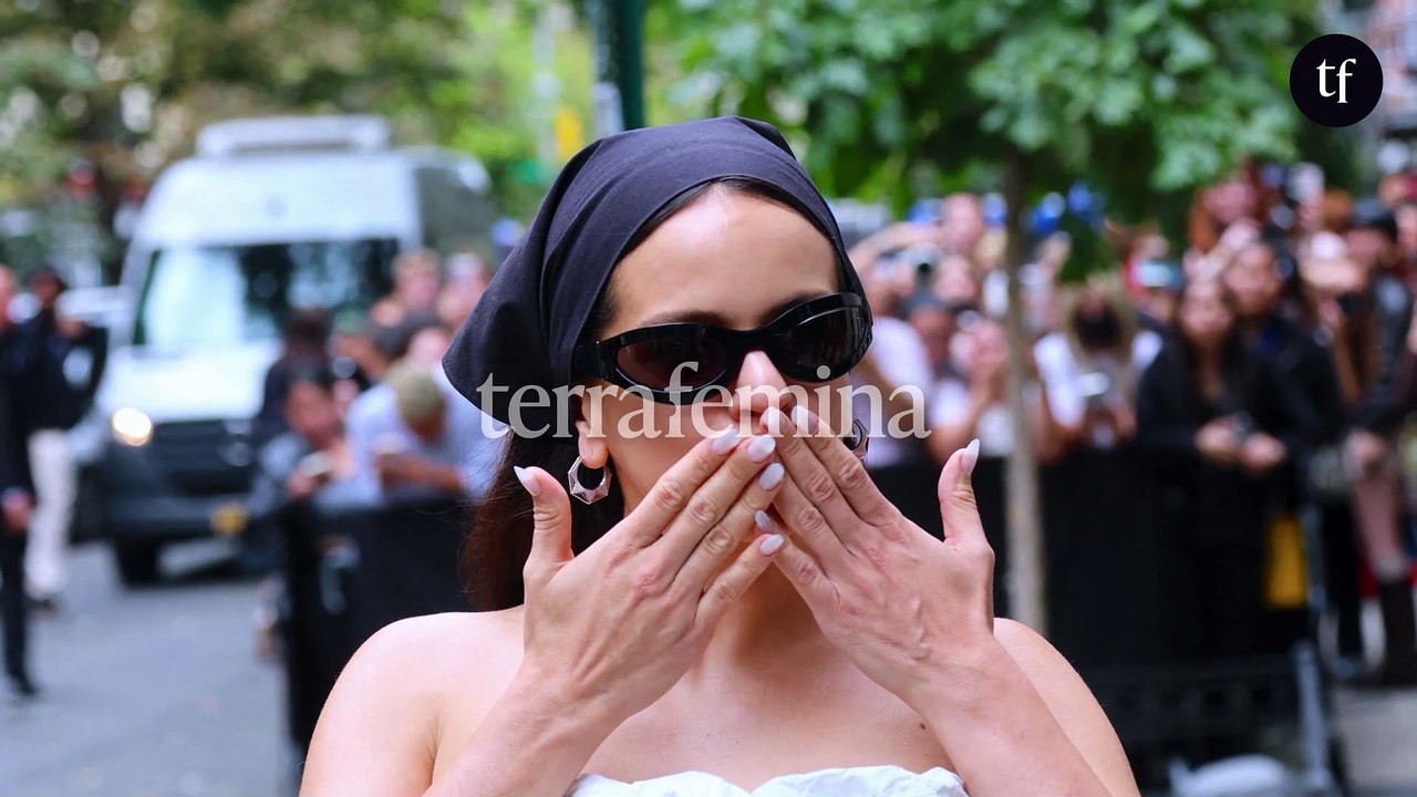 "C'est dur de s'épiler ?" : Cette chanteuse assume ses poils en pleine Fashion Week mais subit les critiques des internautes