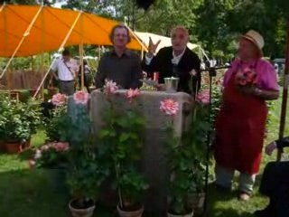 Tchernia chante Brel pour le baptême de sa rose / Courson