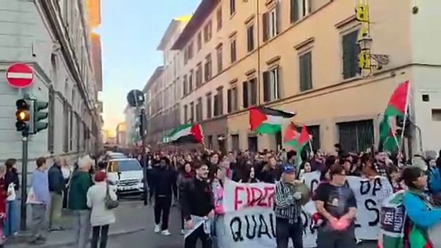 Firenze, nuovo corteo pro Pal. Lo slogan: Fuori Israele dall'Università