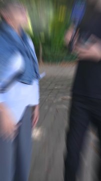 Tu choisirais qui toi ? Imagine tu peux choisir 2 humoristes pour le prochain film comique Francais, ce serait qui ?#comique #drole #microtrottoir