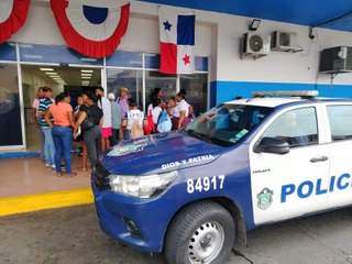 Cuatro estudiantes heridos con arma blanca en el Colegio José Guardia Vega de Colón