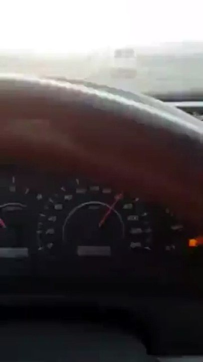 فيديو.. سائق سعودي يقود حافلة بسرعة جنونيّة