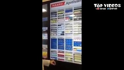 سعودي يصور شيء غريب داخل صيدليه في ألمانيا !!