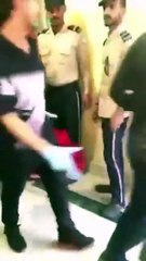 بالفيديو والصور: مشاجرة بين طالبات في جامعة الطائف والشرطة والإسعاف يتدخلان