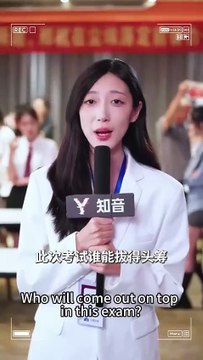 In her past life, she was framed by her adopted daughter for plagiarism, ridiculed and left helpless. She ultimately died tragically, then was reborn. She saw through her schemes and launched a high-profile counterattack, publicly ripping off her mask of