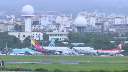 제주 호우·강풍에 피해 발생...항공편도 무더기 지연 / YTN