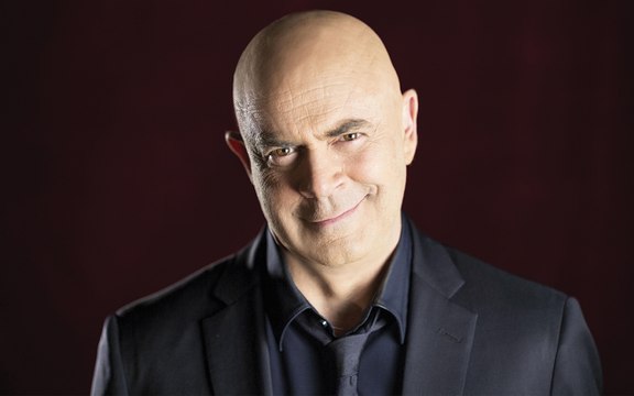 Fratelli di Crozza torna stasera con questi ospiti : tutti i nuovi personaggi