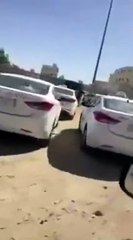 بالفيديو سائقي الاجرة المقيمين بالسعودية يسعون للرحيل بسبب ارتفاع سعر البنزين
