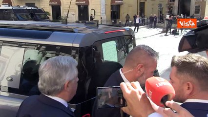 Il Ministro Tajani lascia la Camera dei Deputati dopo l'informativa su Gaza e Flotilla