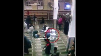 بالفيديو وفاة مصلي راكعاً بمسجد اثناء تأديته لصلاة العشاء